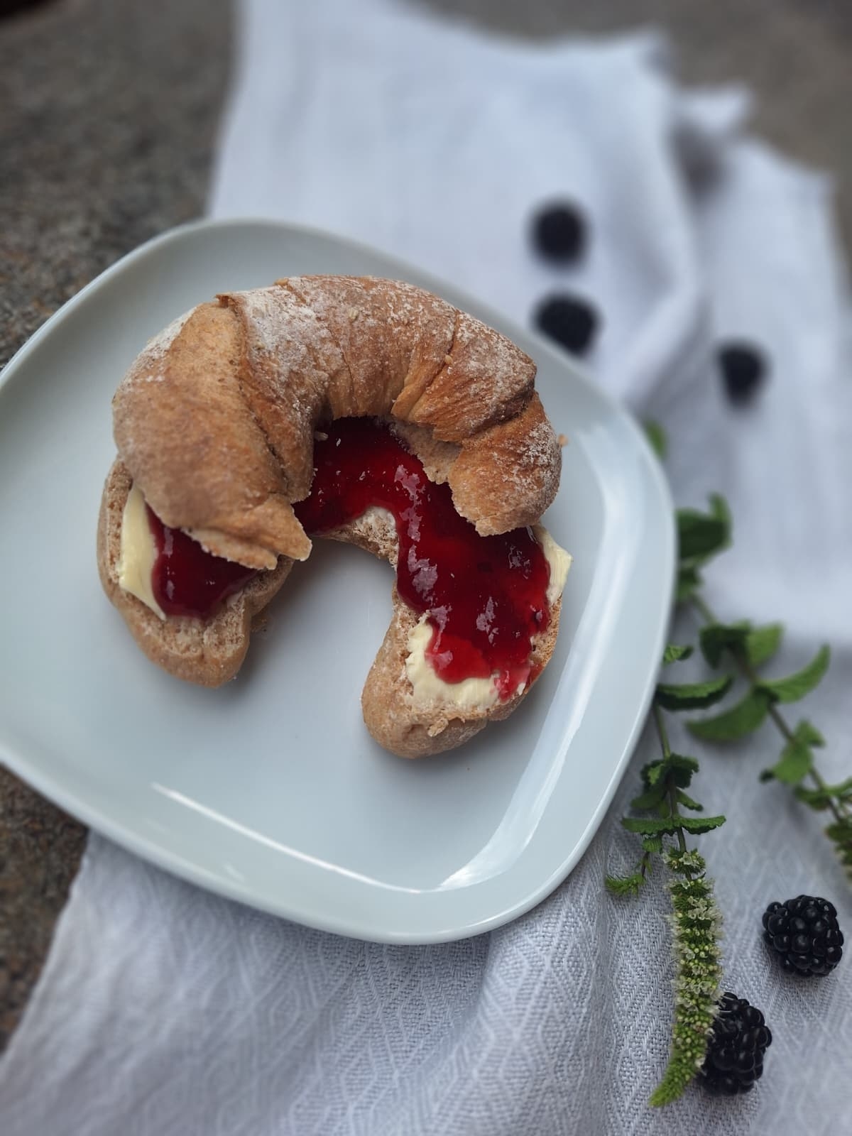 Croissant gefüllt
