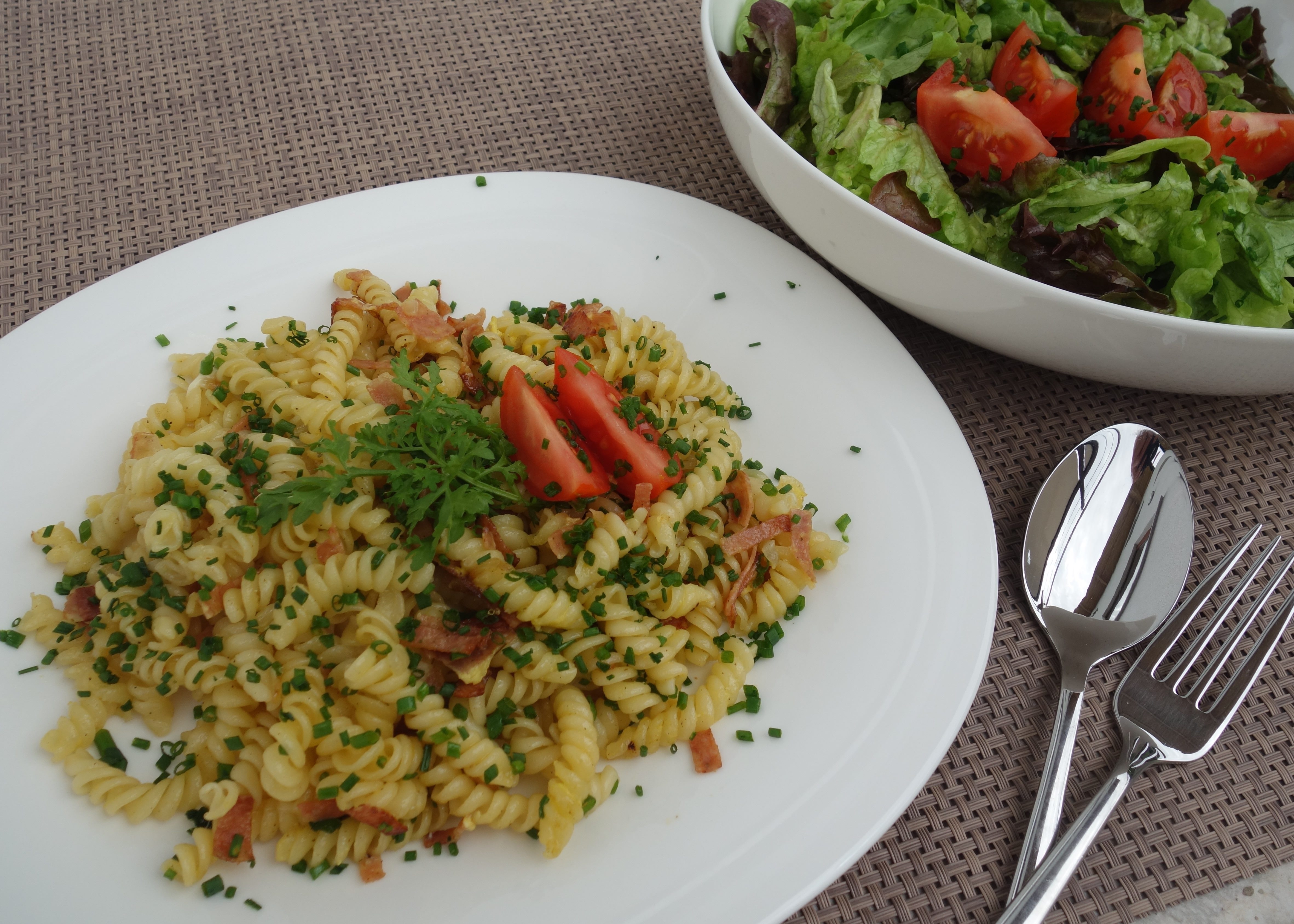 Nudelpfanne mit Wurst