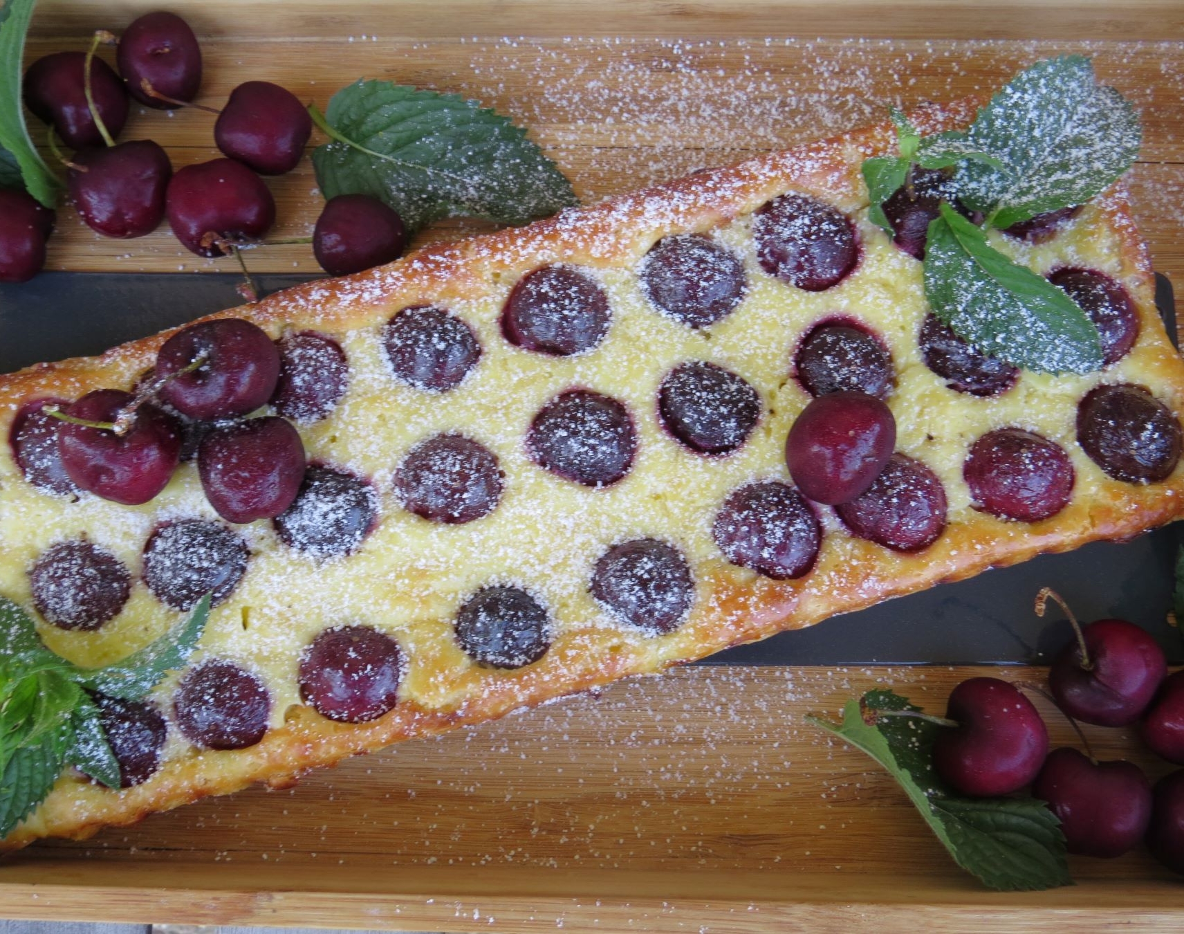 Quarktarte mit Kirschen